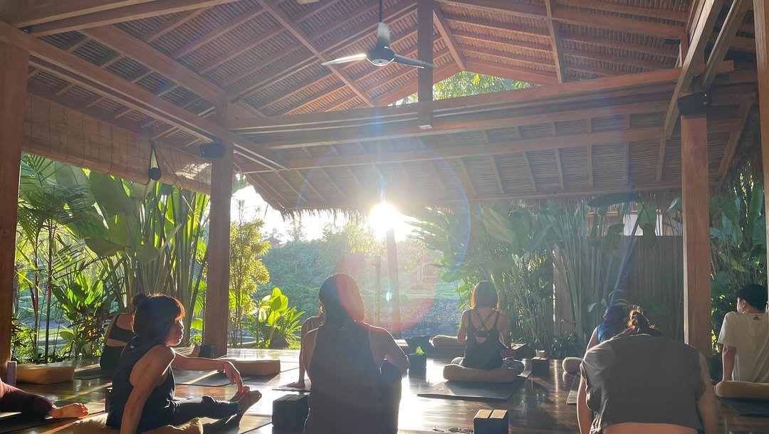 yoga retreat at bali Yama Balian