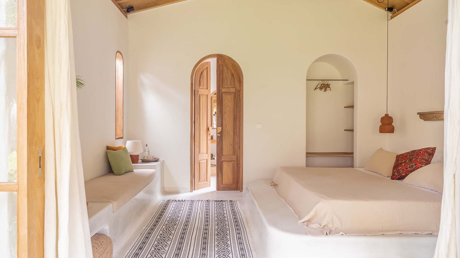 yamabalian-roomsslide-13