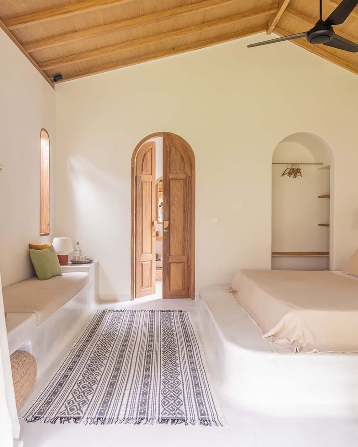 yamabalian-roomsslide-13